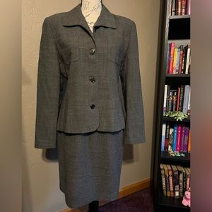 Casual Corner Vintage Lightweight Wool Suit